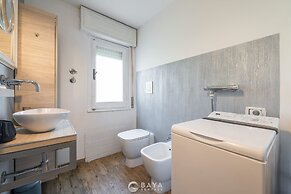 Seaside Villa Apartment With Beach Access