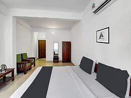 Classic With Balcony Madikeri City Center