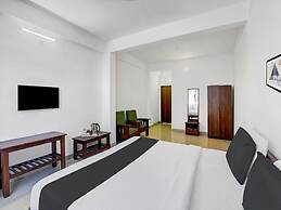 Classic With Balcony Madikeri City Center