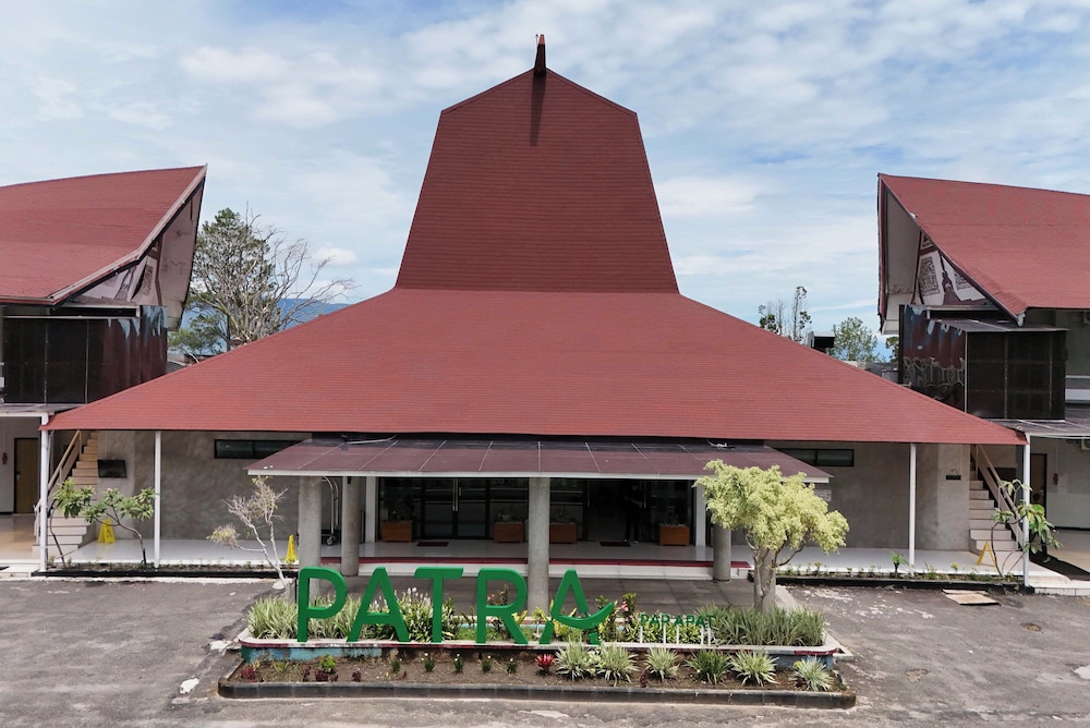 Patra Parapat Hotel
