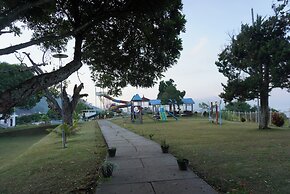 Patra Parapat Hotel