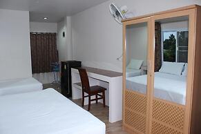 Sairee Center Guesthouse