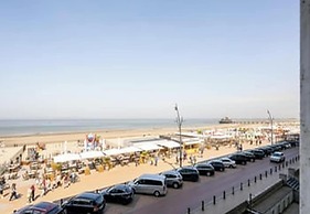 Beachside Stay for 4 in Blankenberge