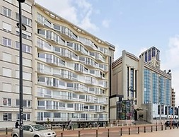 Beachside Stay for 4 in Blankenberge