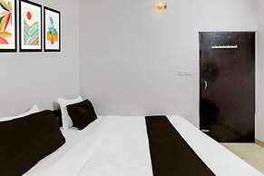 Saver Double Hotel Parijat