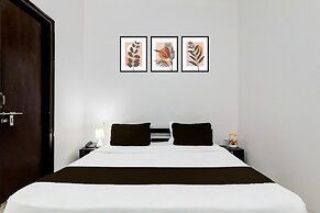 Saver Double Hotel Parijat