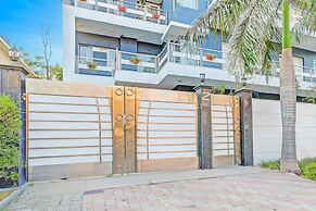 Classic With Balcony Sector 49 Sohna Rd