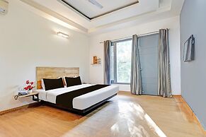 Classic With Balcony Sector 49 Sohna Rd