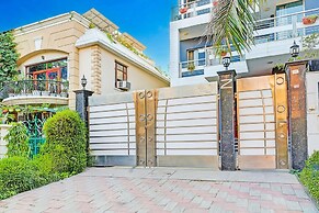 Classic With Balcony Sector 49 Sohna Rd