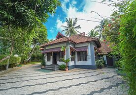 POP Tavern Pool Villa by VOYE HOMES