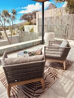 Room-private Luxury Winter Escape Design
