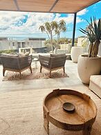 Room-luxury Couples Suite Ocean View &