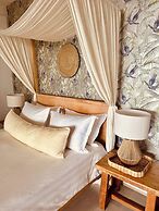 Room-luxury Couples Suite Ocean View &