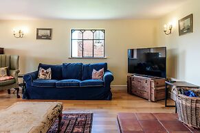 Stunning Five BD Home Near Tewkesbury