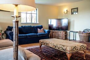 Stunning Five BD Home Near Tewkesbury