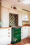 Stunning Five BD Home Near Tewkesbury