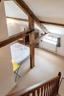 Stunning Five BD Home Near Tewkesbury