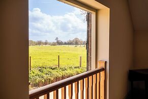 Stunning Five BD Home Near Tewkesbury