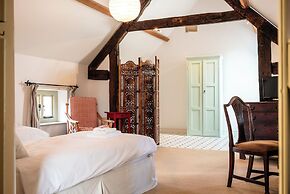 Stunning Five BD Home Near Tewkesbury