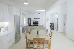 Thea Villa