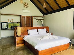 MAXY Guest House