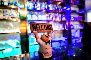 Happy Dragon Saga Hotel