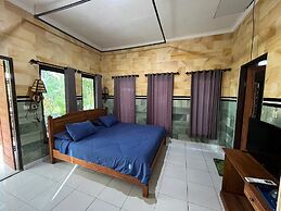 Mejan Beach Home Stay