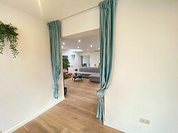 Modern Antwerp City Centre Stay