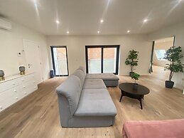 Modern Antwerp City Centre Stay
