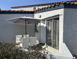 Sunlit Duplex Maisonette Near the Beach