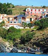Sea View Escape on the Vermilion Coast