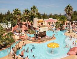 Beach Escape With Pool Access