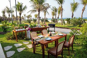 Carabeach Retreat