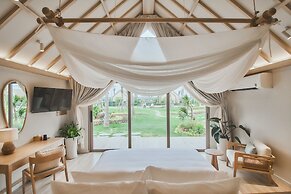 Carabeach Retreat