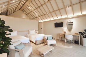 Carabeach Retreat