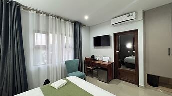 Raintree Hotel