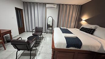Raintree Hotel