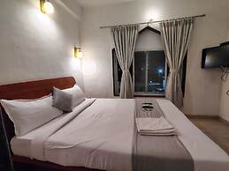 Hotel Sandesh Palace Lonavala