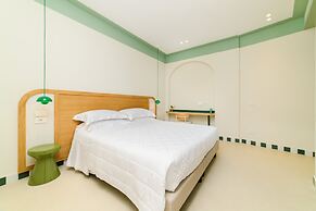 Suites 21 Luxury Apartment