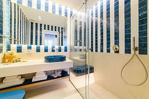 Suites 21 Luxury Apartment