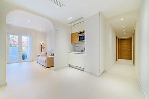 Suites 21 Luxury Apartment