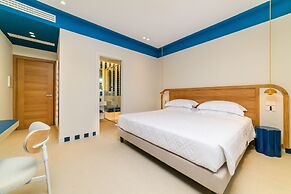 Suites 21 Luxury Apartment