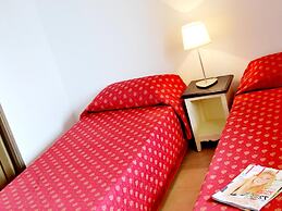 Cosy Village Retreat in Barjac