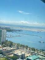 Sky N Sea Suites Malate Sea & City View