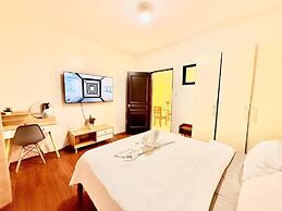 Sky N Sea Suites Malate Sea & City View