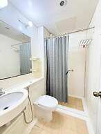 Sky N Sea Suites Malate Sea & City View