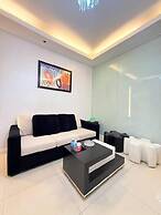 Sky N Sea Suites Malate Sea & City View