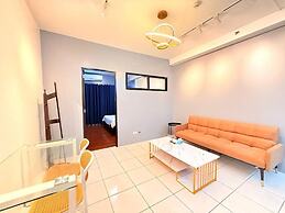 Sky N Sea Suites Malate Sea & City View