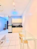 Sky N Sea Suites Malate Sea & City View