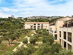 Apartment in Maussane-les-alpilles